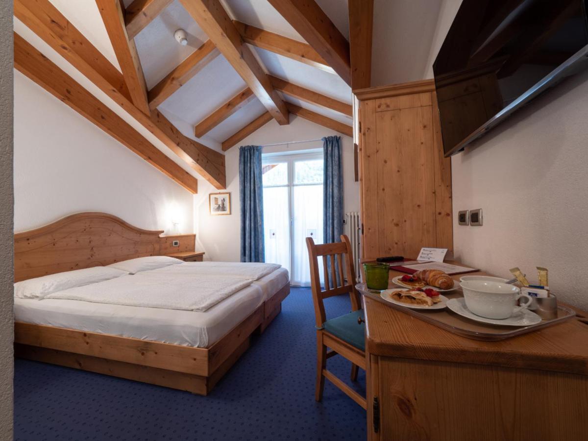 Hotel Garni Sottobosco Димаро Экстерьер фото