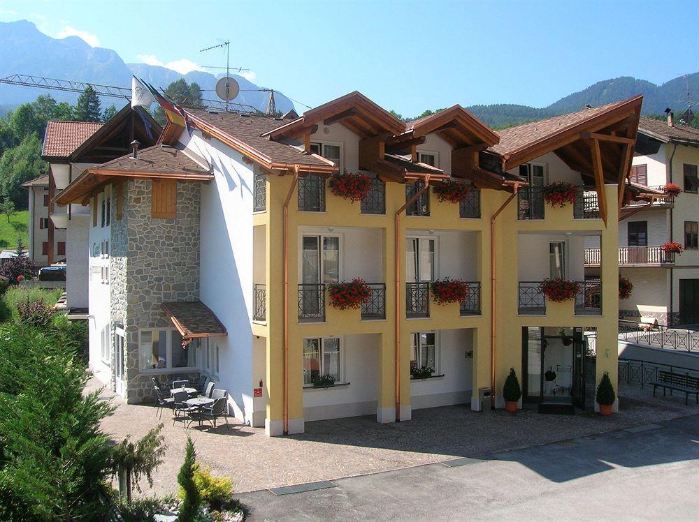 Hotel Garni Sottobosco Димаро Экстерьер фото