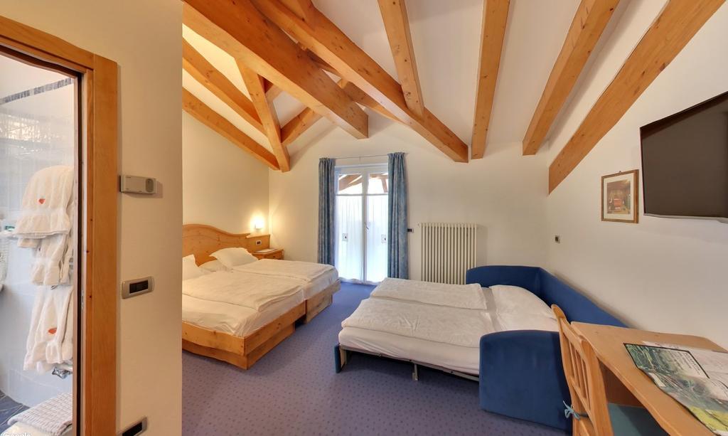 Hotel Garni Sottobosco Димаро Экстерьер фото